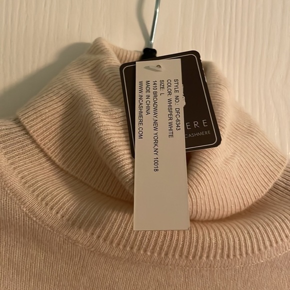 In Cashmere turtle neck sweater- NWT/ Cream - Picture 2 of 3